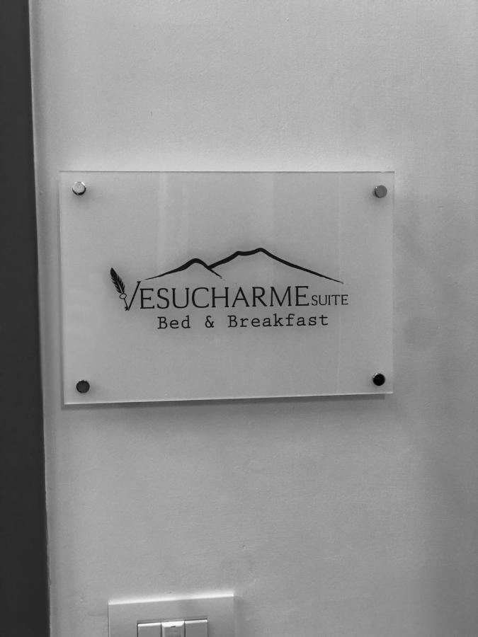 Vesucharme Suite Luxury Room Nápoles Exterior foto